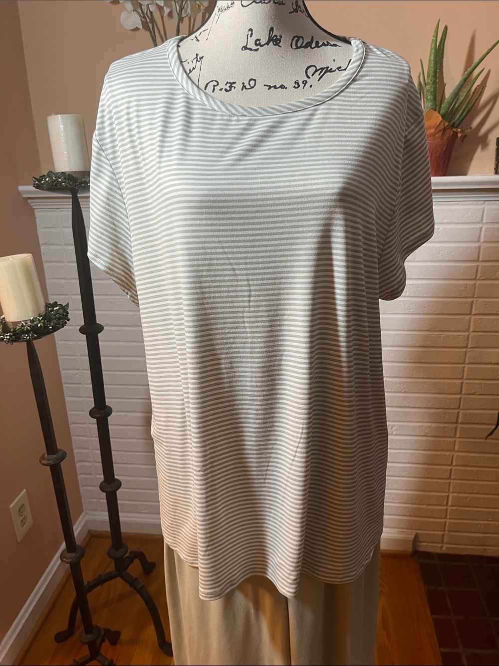 Koolaburra by Ugg Striped Short Sleeve Top and Cream Wide Leg Pants Set - Picture 2 of 11